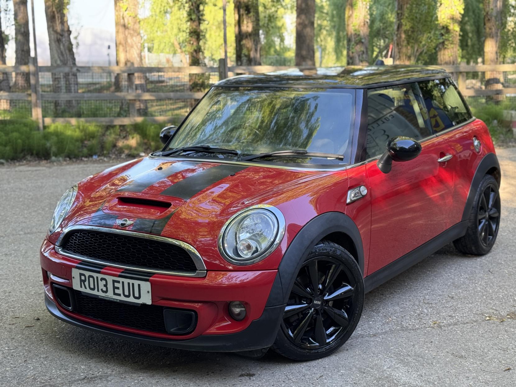 MINI Hatch 1.6 Cooper S Hatchback 3dr Petrol Manual Euro 5 (s/s) (184 ps)