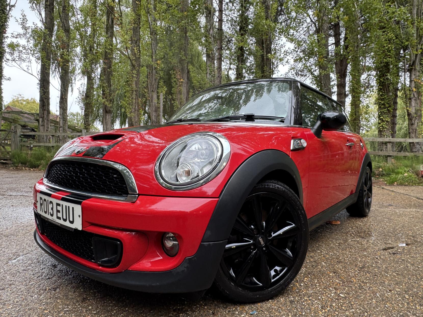 MINI Hatch 1.6 Cooper S Hatchback 3dr Petrol Manual Euro 5 (s/s) (184 ps)