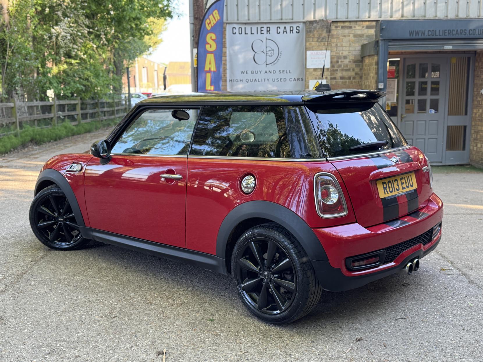 MINI Hatch 1.6 Cooper S Hatchback 3dr Petrol Manual Euro 5 (s/s) (184 ps)