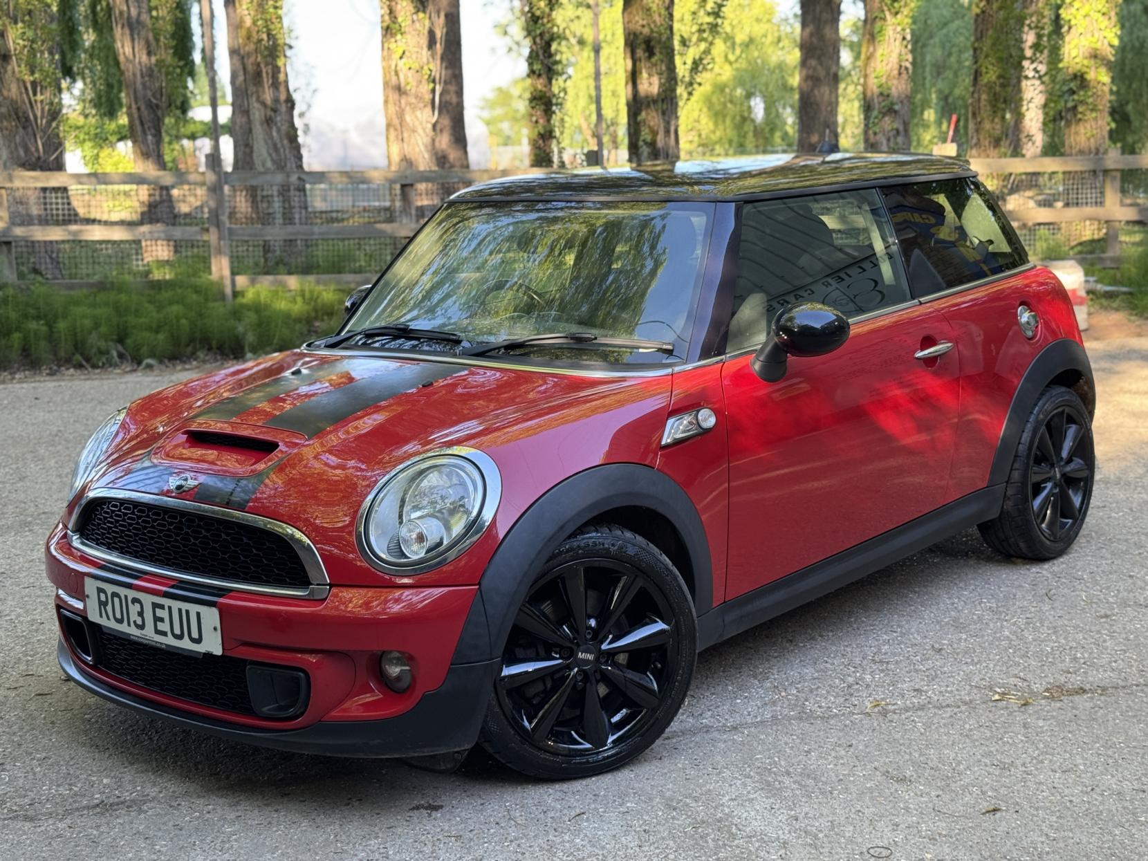 MINI Hatch 1.6 Cooper S Hatchback 3dr Petrol Manual Euro 5 (s/s) (184 ps)