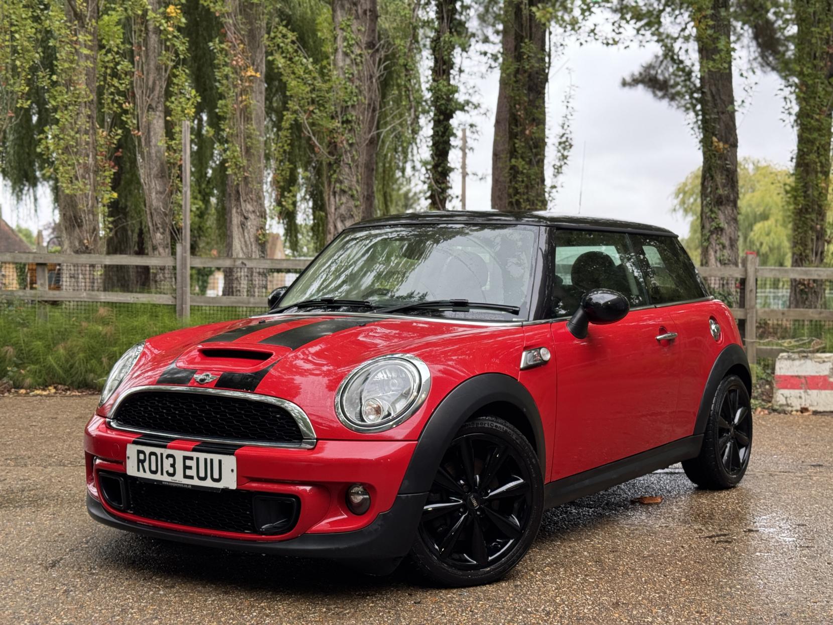 MINI Hatch 1.6 Cooper S Hatchback 3dr Petrol Manual Euro 5 (s/s) (184 ps)