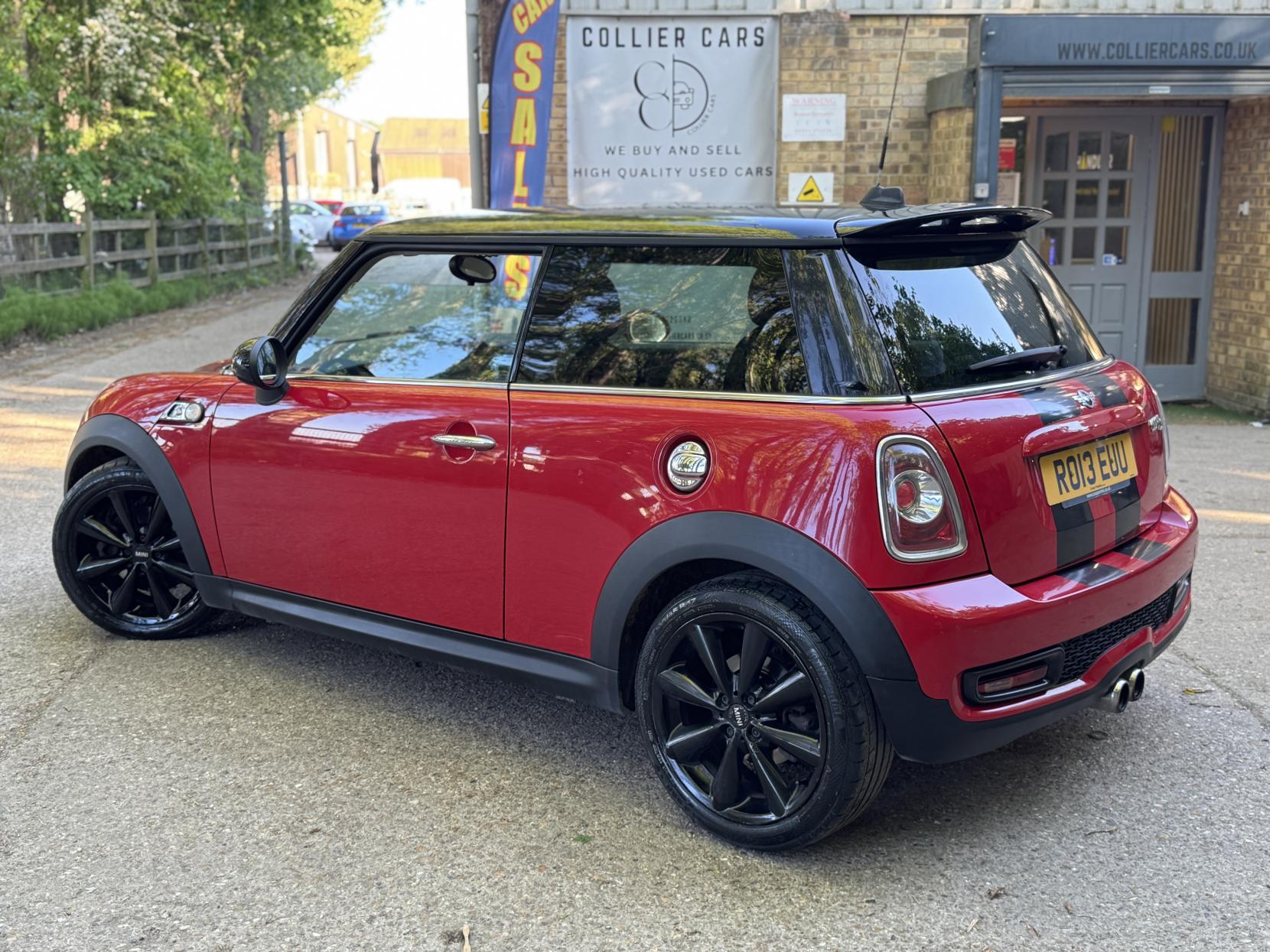 MINI Hatch 1.6 Cooper S Hatchback 3dr Petrol Manual Euro 5 (s/s) (184 ps)