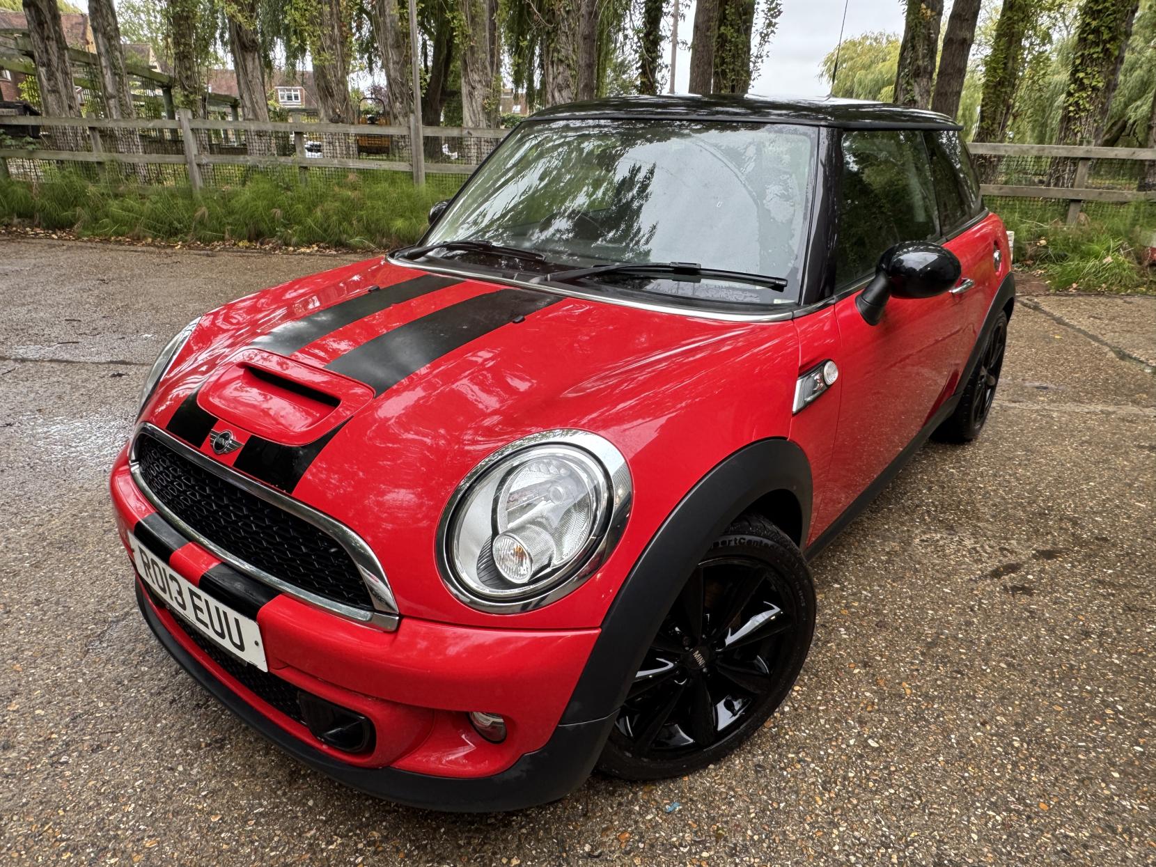 MINI Hatch 1.6 Cooper S Hatchback 3dr Petrol Manual Euro 5 (s/s) (184 ps)