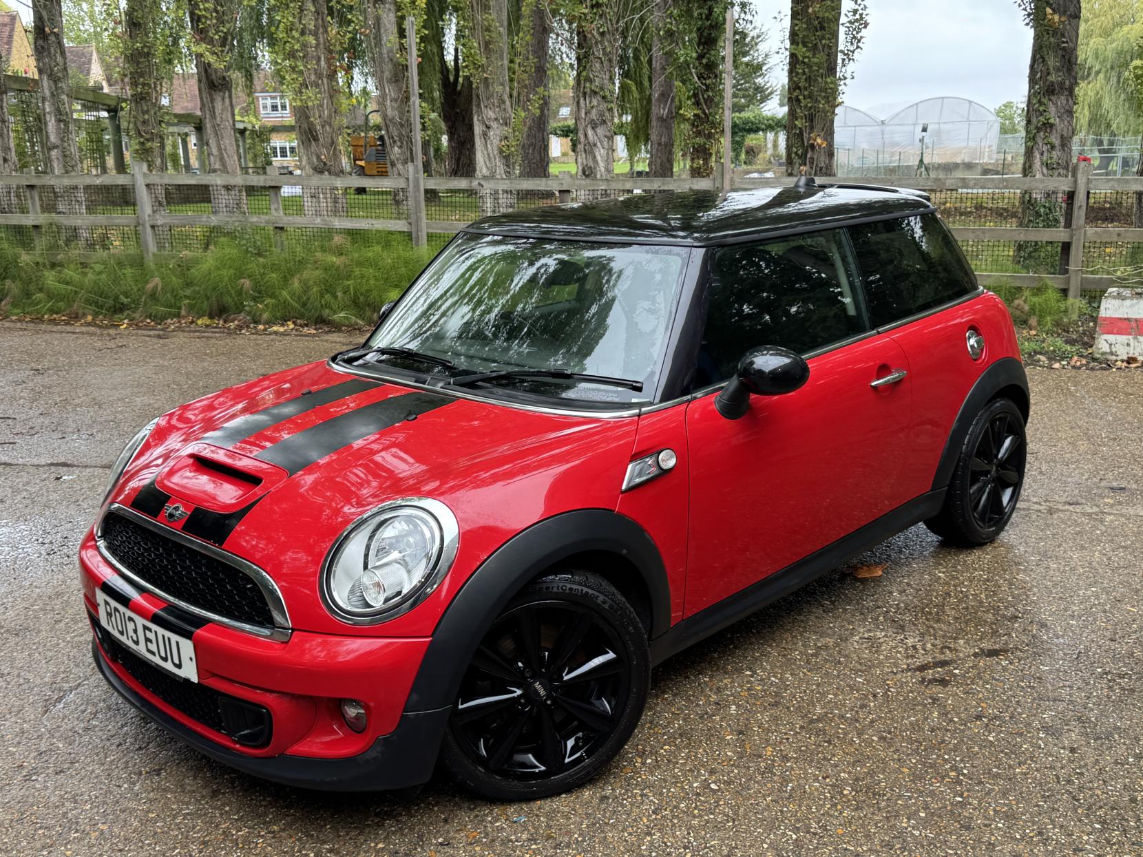 MINI Hatch 1.6 Cooper S Hatchback 3dr Petrol Manual Euro 5 (s/s) (184 ps)
