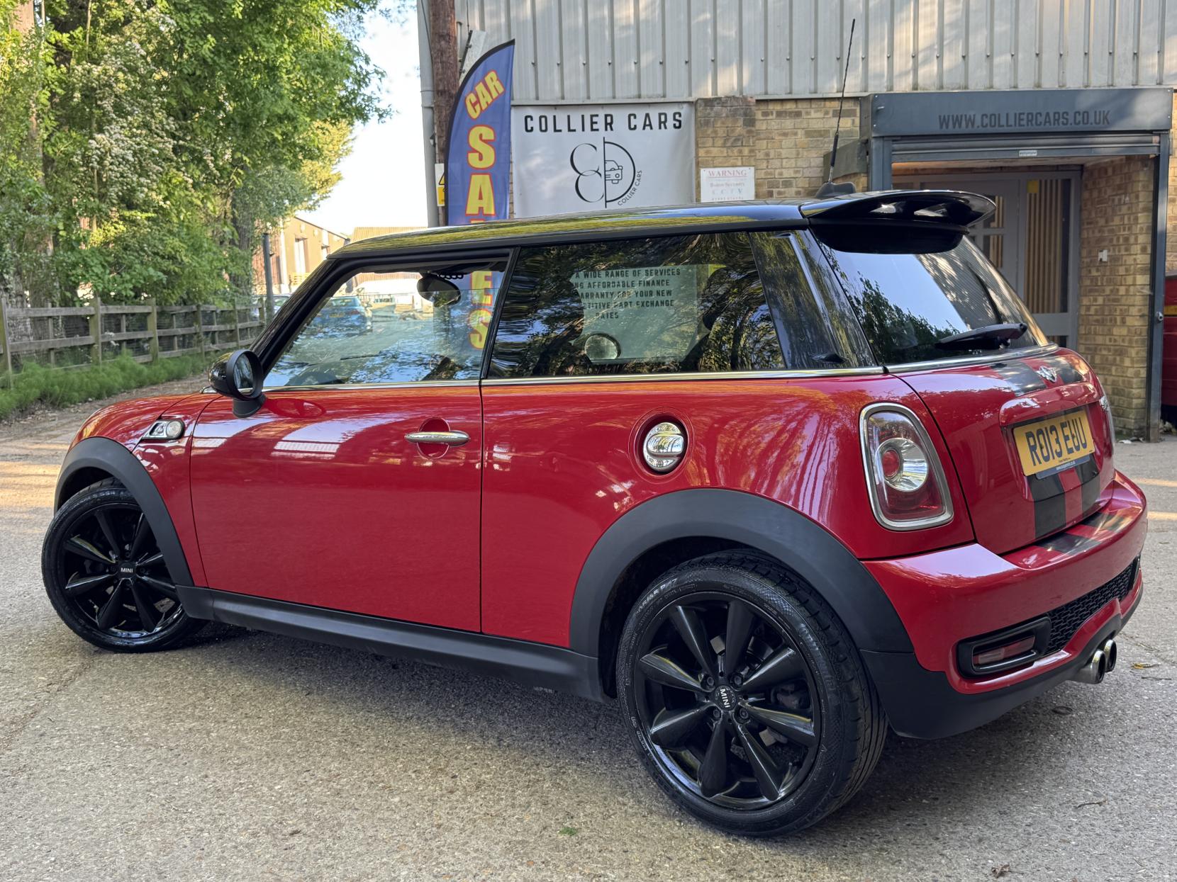 MINI Hatch 1.6 Cooper S Hatchback 3dr Petrol Manual Euro 5 (s/s) (184 ps)