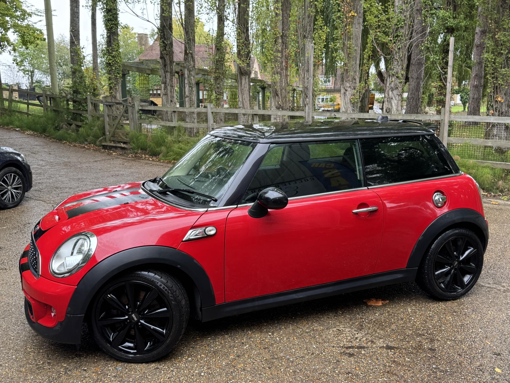 MINI Hatch 1.6 Cooper S Hatchback 3dr Petrol Manual Euro 5 (s/s) (184 ps)