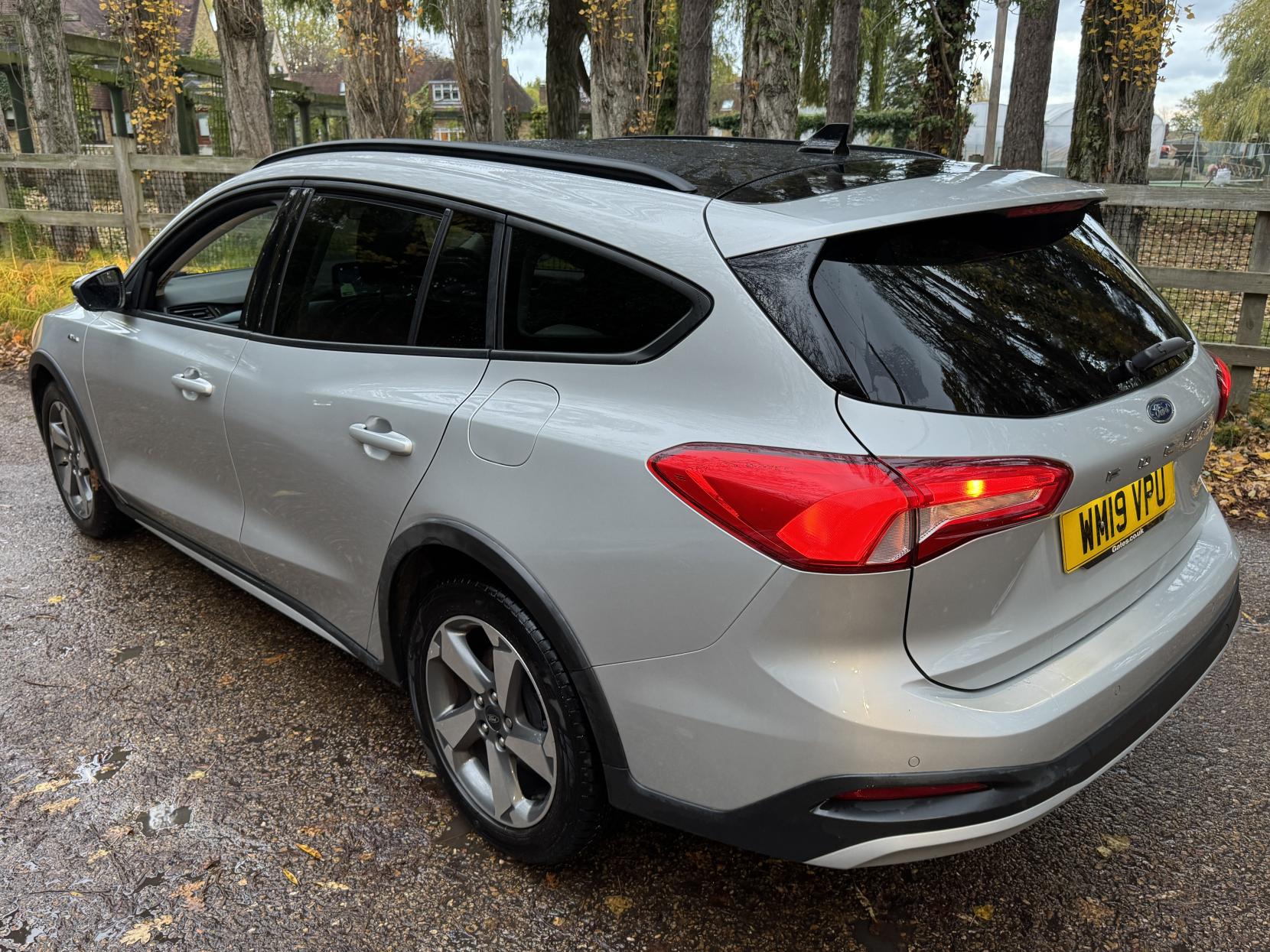 Ford Focus 1.0T EcoBoost Active Estate 5dr Petrol Auto Euro 6 (s/s) (125 ps)