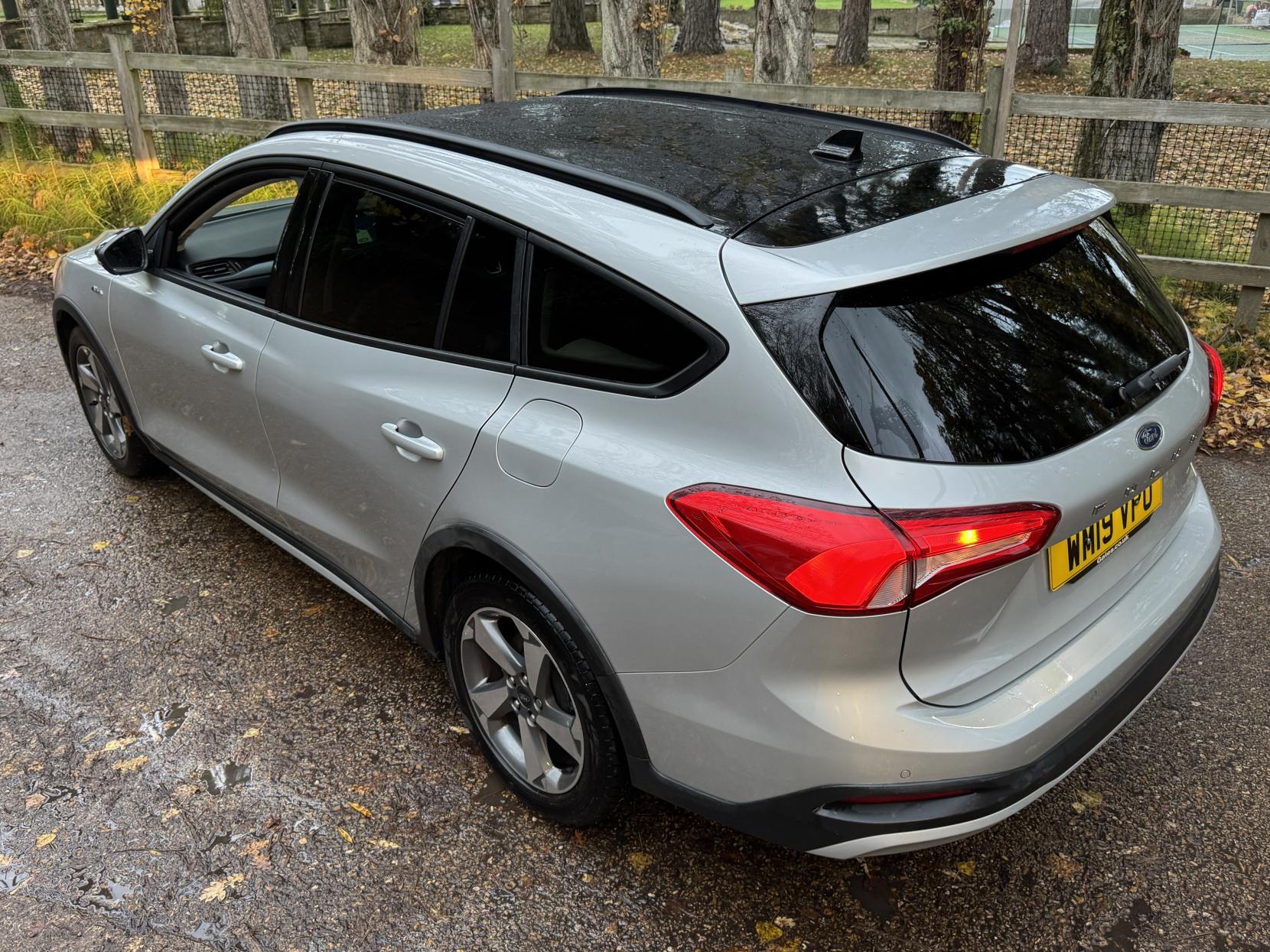 Ford Focus 1.0T EcoBoost Active Estate 5dr Petrol Auto Euro 6 (s/s) (125 ps)