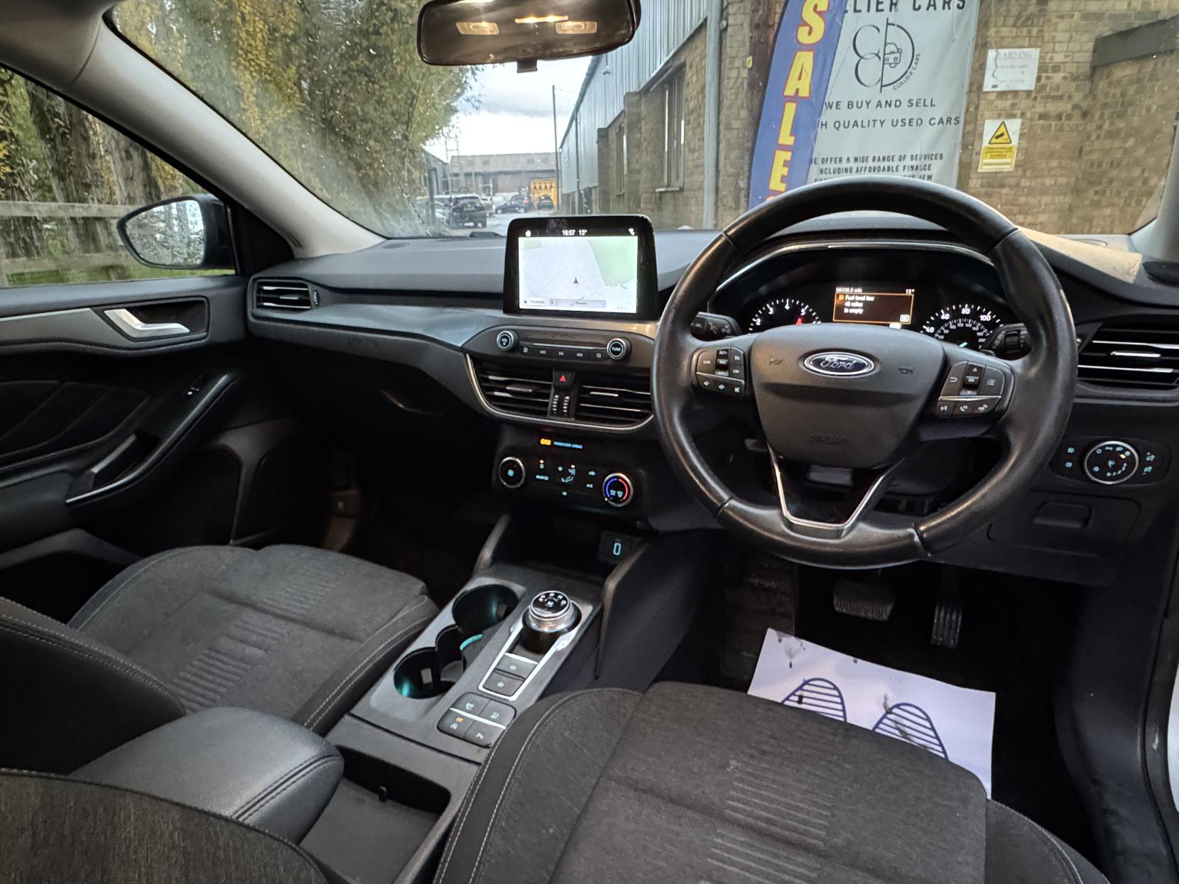 Ford Focus 1.0T EcoBoost Active Estate 5dr Petrol Auto Euro 6 (s/s) (125 ps)