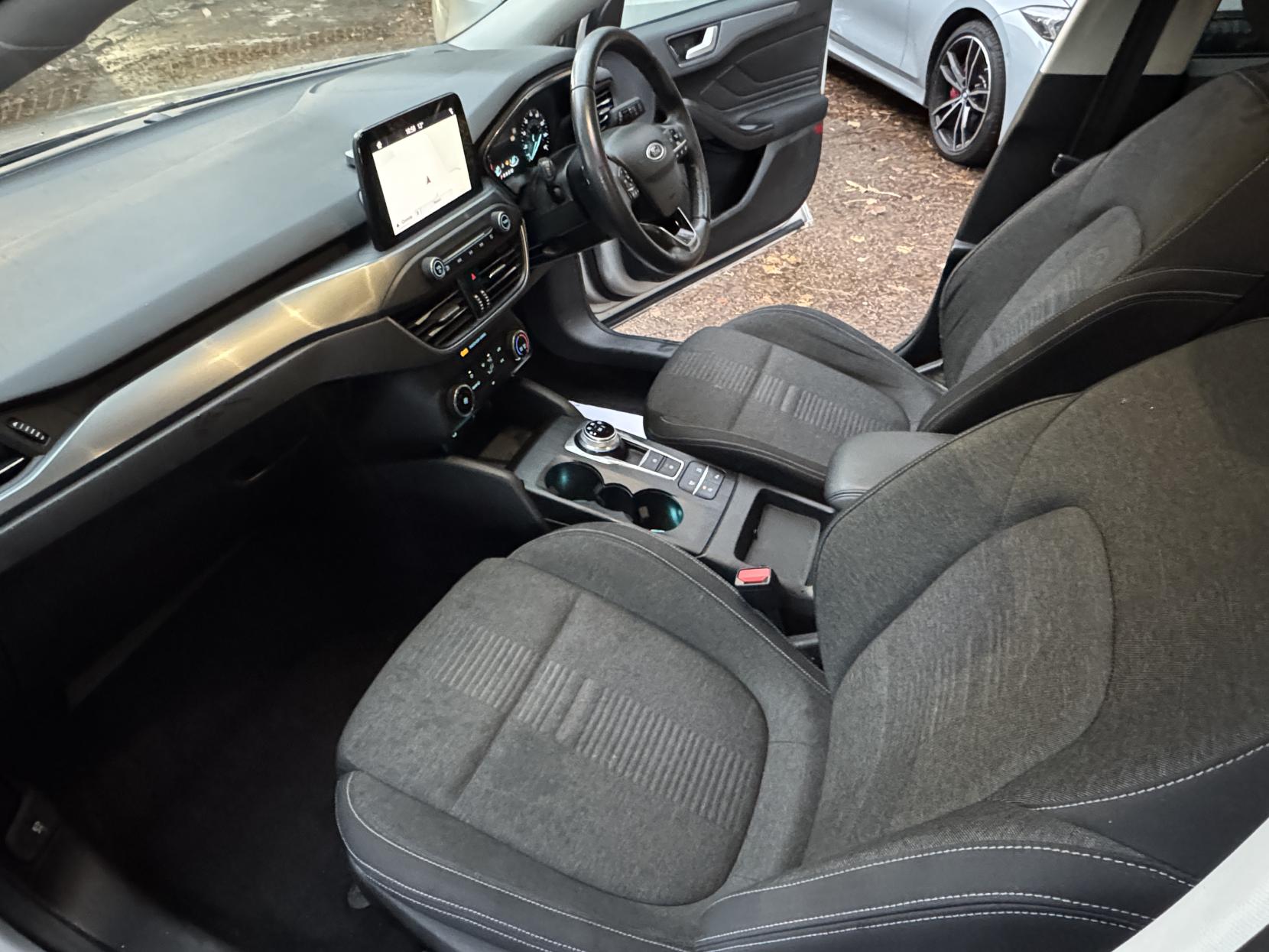 Ford Focus 1.0T EcoBoost Active Estate 5dr Petrol Auto Euro 6 (s/s) (125 ps)