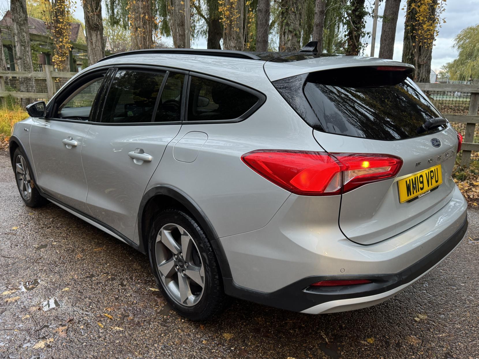 Ford Focus 1.0T EcoBoost Active Estate 5dr Petrol Auto Euro 6 (s/s) (125 ps)