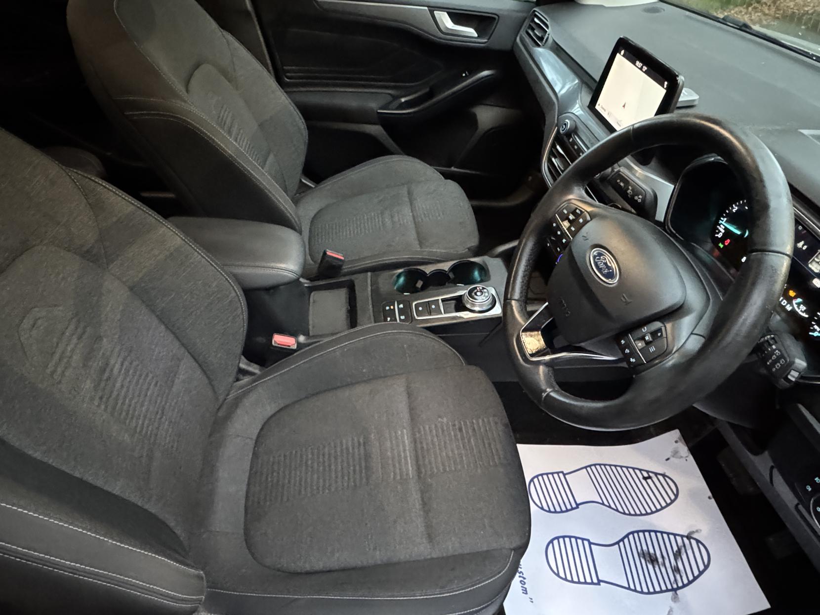 Ford Focus 1.0T EcoBoost Active Estate 5dr Petrol Auto Euro 6 (s/s) (125 ps)