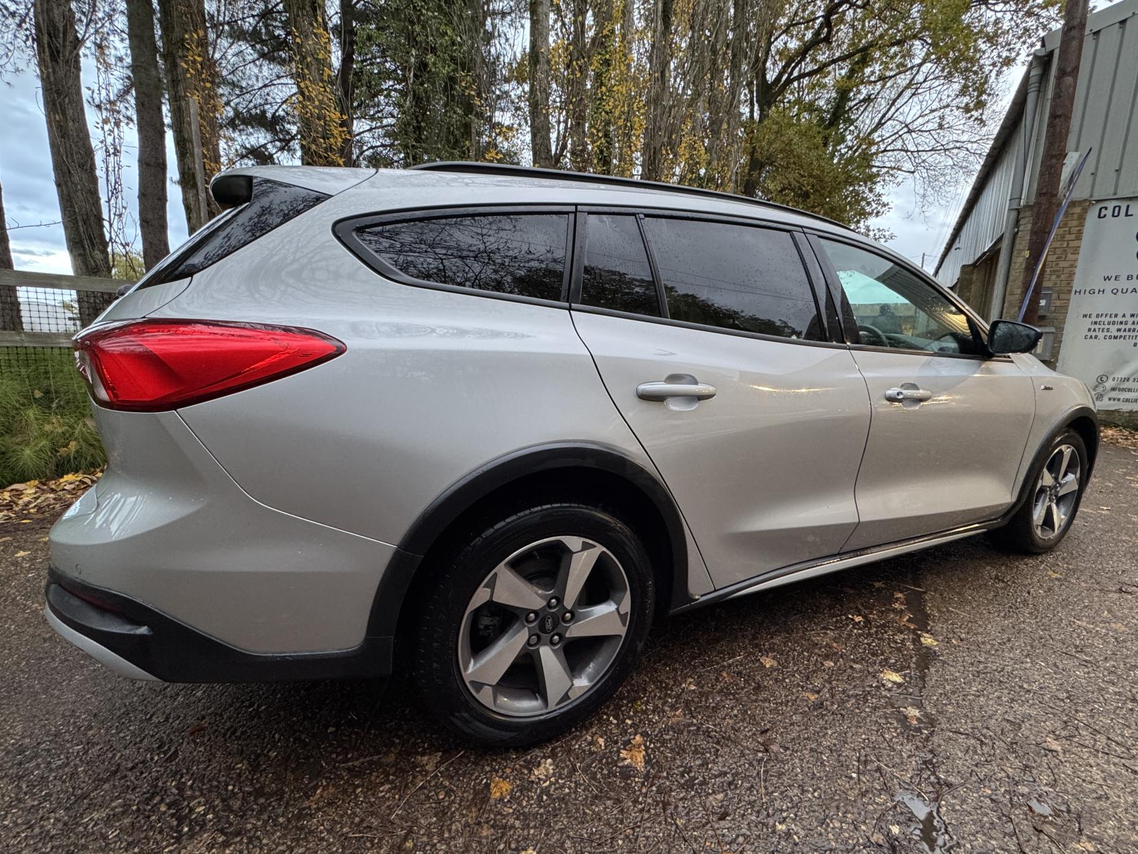 Ford Focus 1.0T EcoBoost Active Estate 5dr Petrol Auto Euro 6 (s/s) (125 ps)