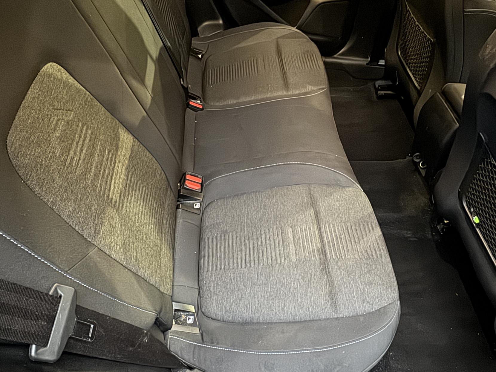 Ford Focus 1.0T EcoBoost Active Estate 5dr Petrol Auto Euro 6 (s/s) (125 ps)