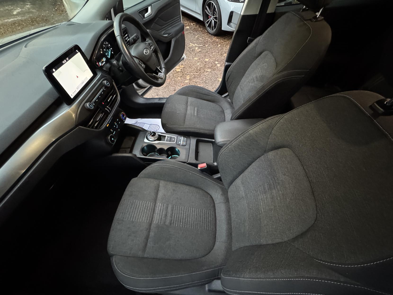 Ford Focus 1.0T EcoBoost Active Estate 5dr Petrol Auto Euro 6 (s/s) (125 ps)