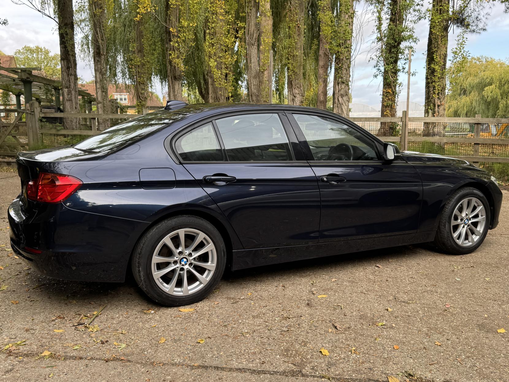 BMW 3 Series 1.6 316i Sport Saloon 4dr Petrol Manual Euro 6 (s/s) (136 ps)