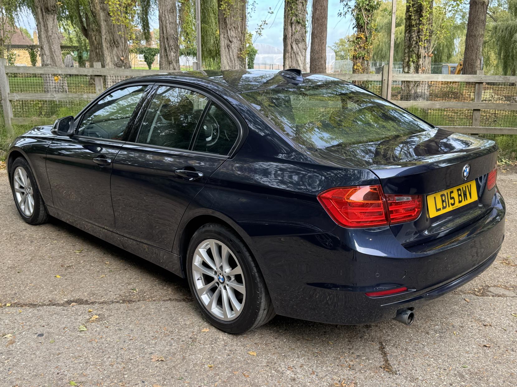 BMW 3 Series 1.6 316i Sport Saloon 4dr Petrol Manual Euro 6 (s/s) (136 ps)