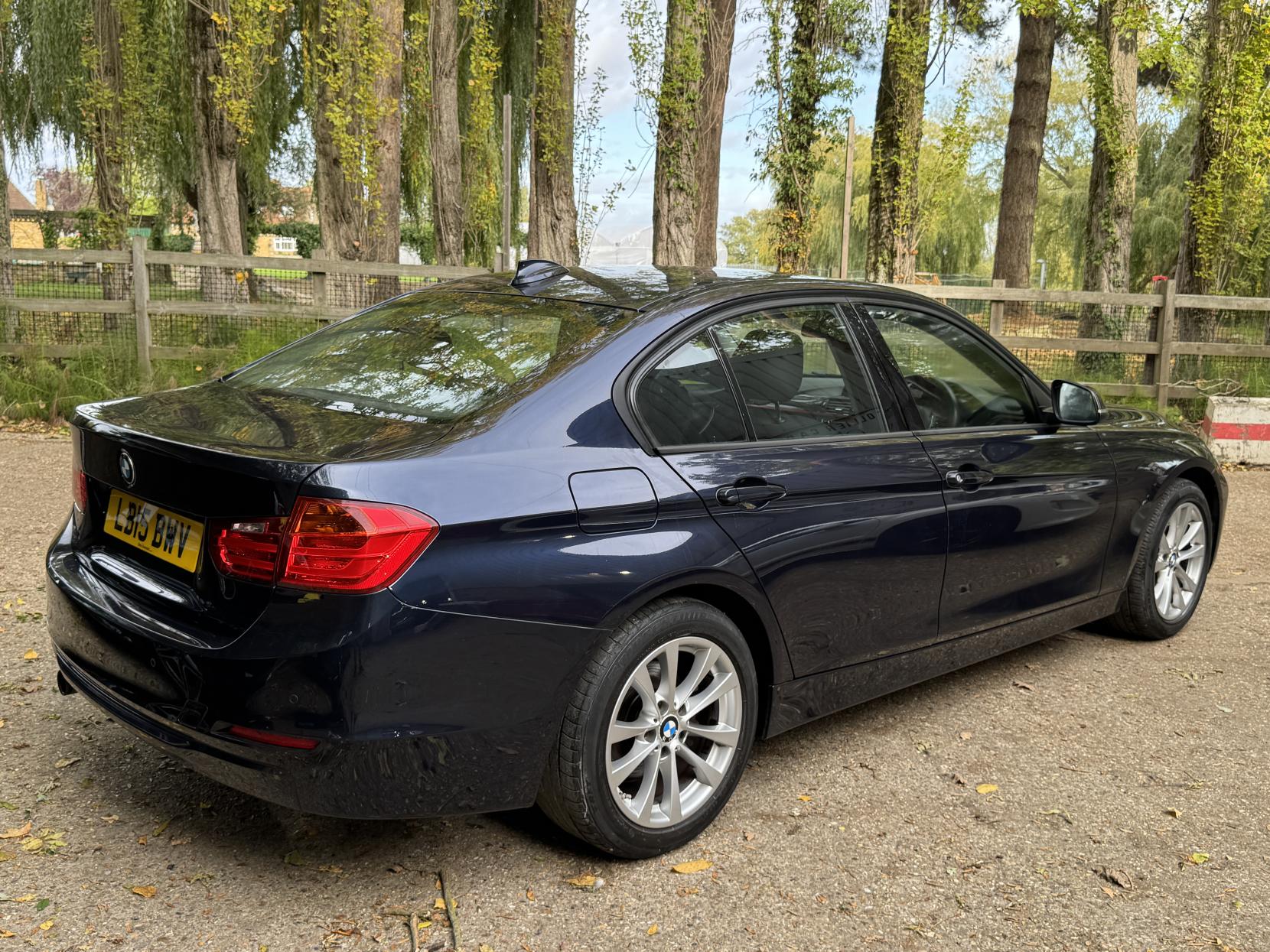 BMW 3 Series 1.6 316i Sport Saloon 4dr Petrol Manual Euro 6 (s/s) (136 ps)
