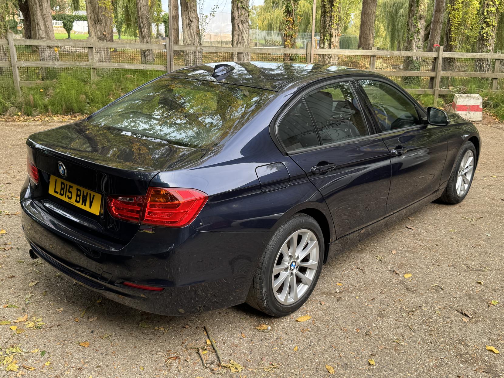 BMW 3 Series 1.6 316i Sport Saloon 4dr Petrol Manual Euro 6 (s/s) (136 ps)