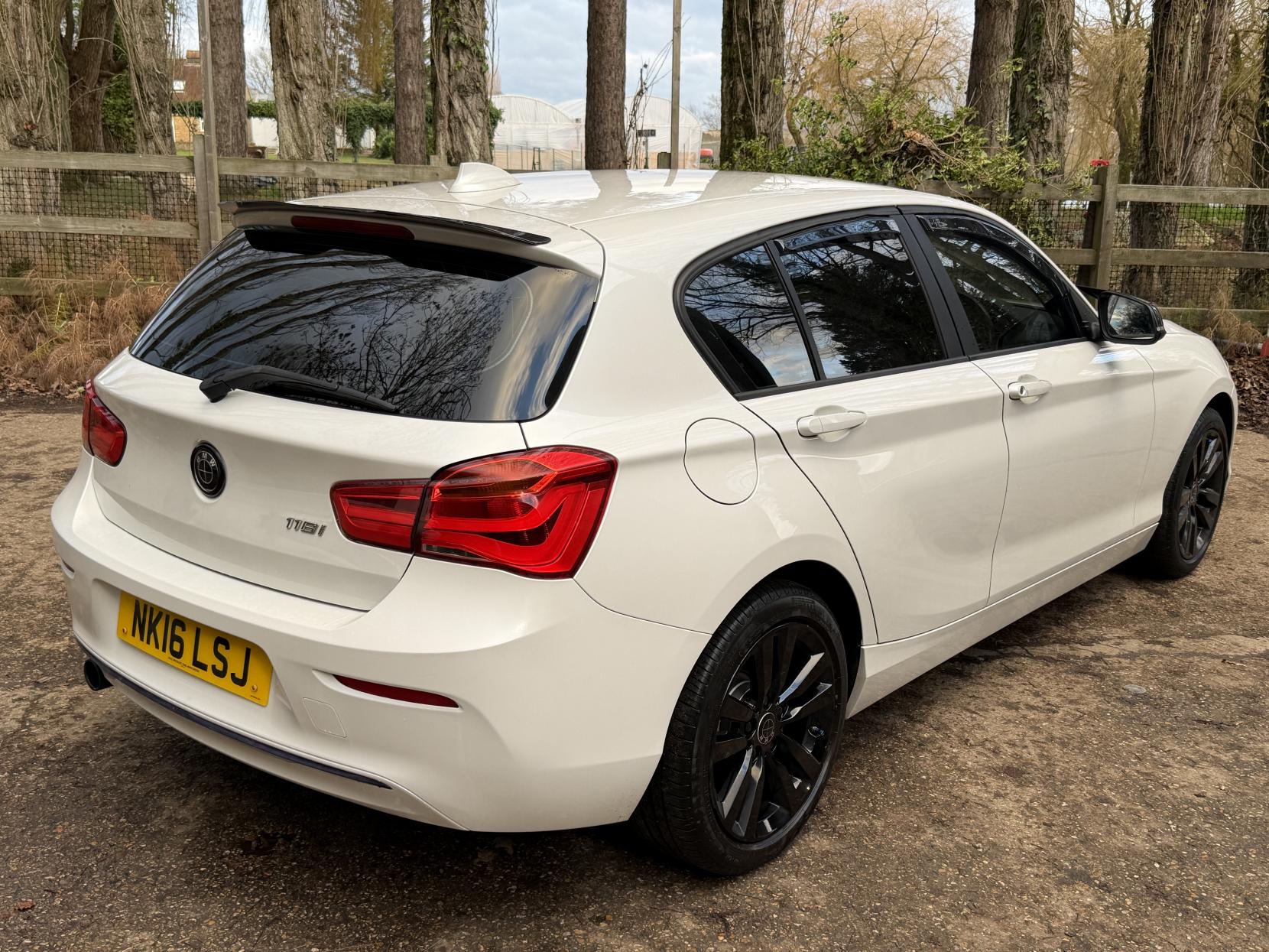 BMW 1 Series 1.5 118i Sport Hatchback 5dr Petrol Auto Euro 6 (s/s) (136 ps)