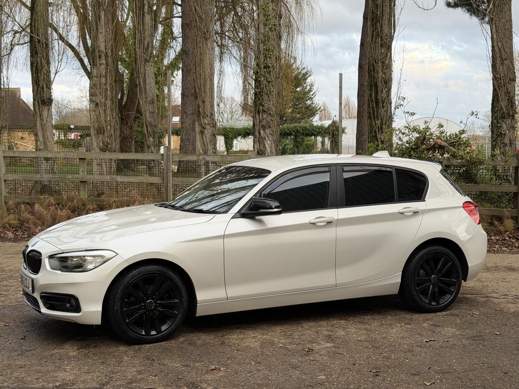 BMW 1 Series 1.5 118i Sport Hatchback 5dr Petrol Auto Euro 6 (s/s) (136 ps)