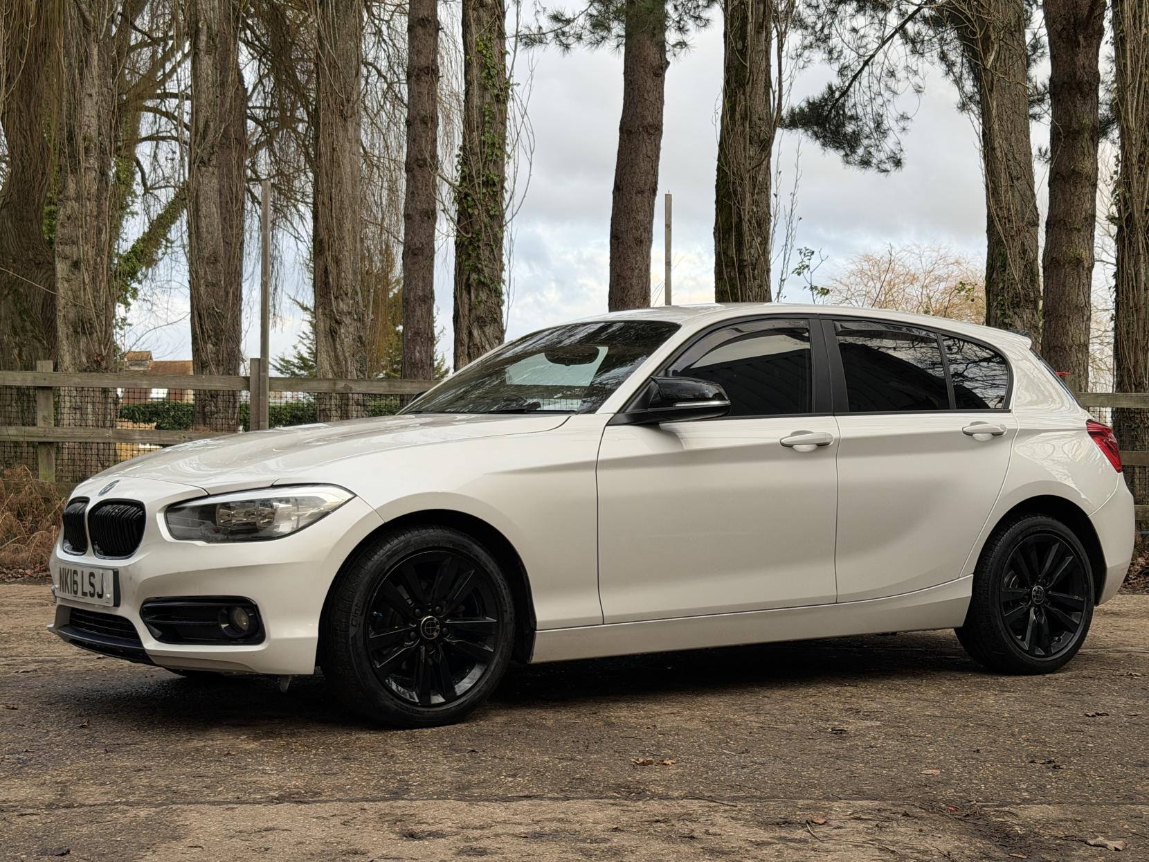 BMW 1 Series 1.5 118i Sport Hatchback 5dr Petrol Auto Euro 6 (s/s) (136 ps)