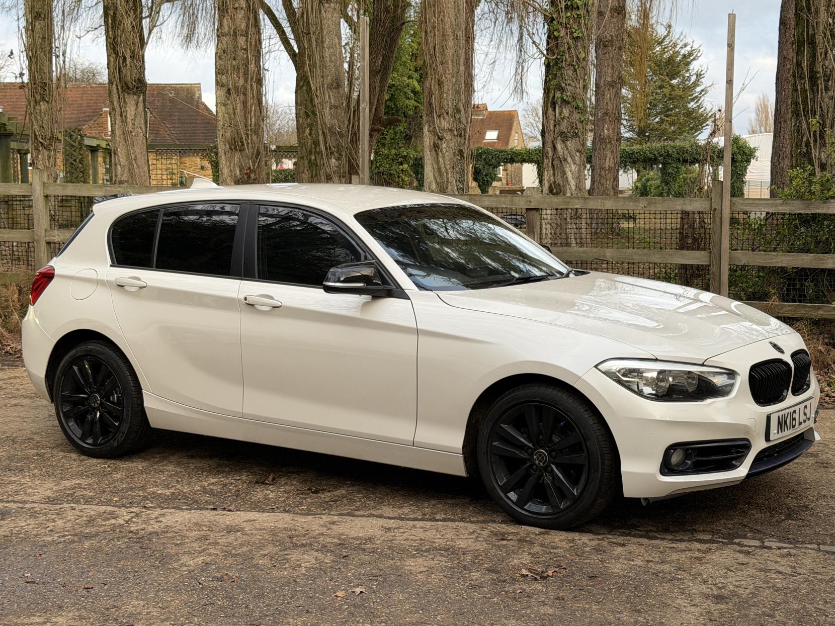 BMW 1 Series 1.5 118i Sport Hatchback 5dr Petrol Auto Euro 6 (s/s) (136 ps)