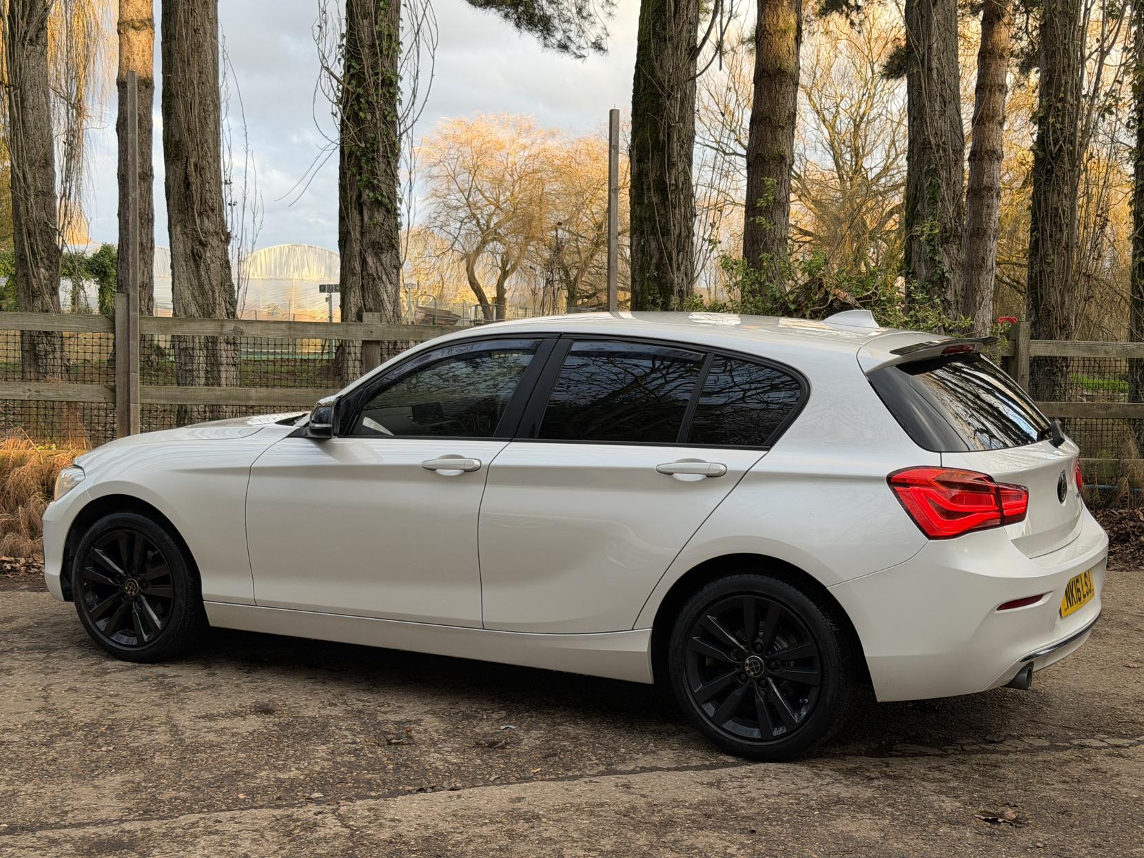 BMW 1 Series 1.5 118i Sport Hatchback 5dr Petrol Auto Euro 6 (s/s) (136 ps)