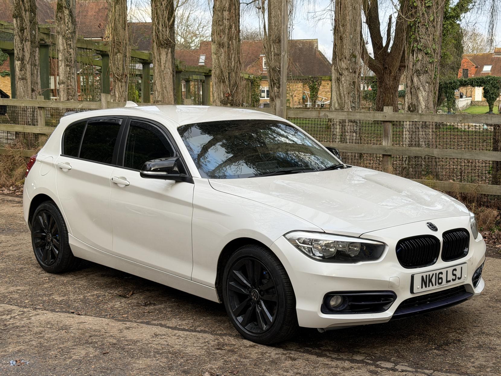 BMW 1 Series 1.5 118i Sport Hatchback 5dr Petrol Auto Euro 6 (s/s) (136 ps)