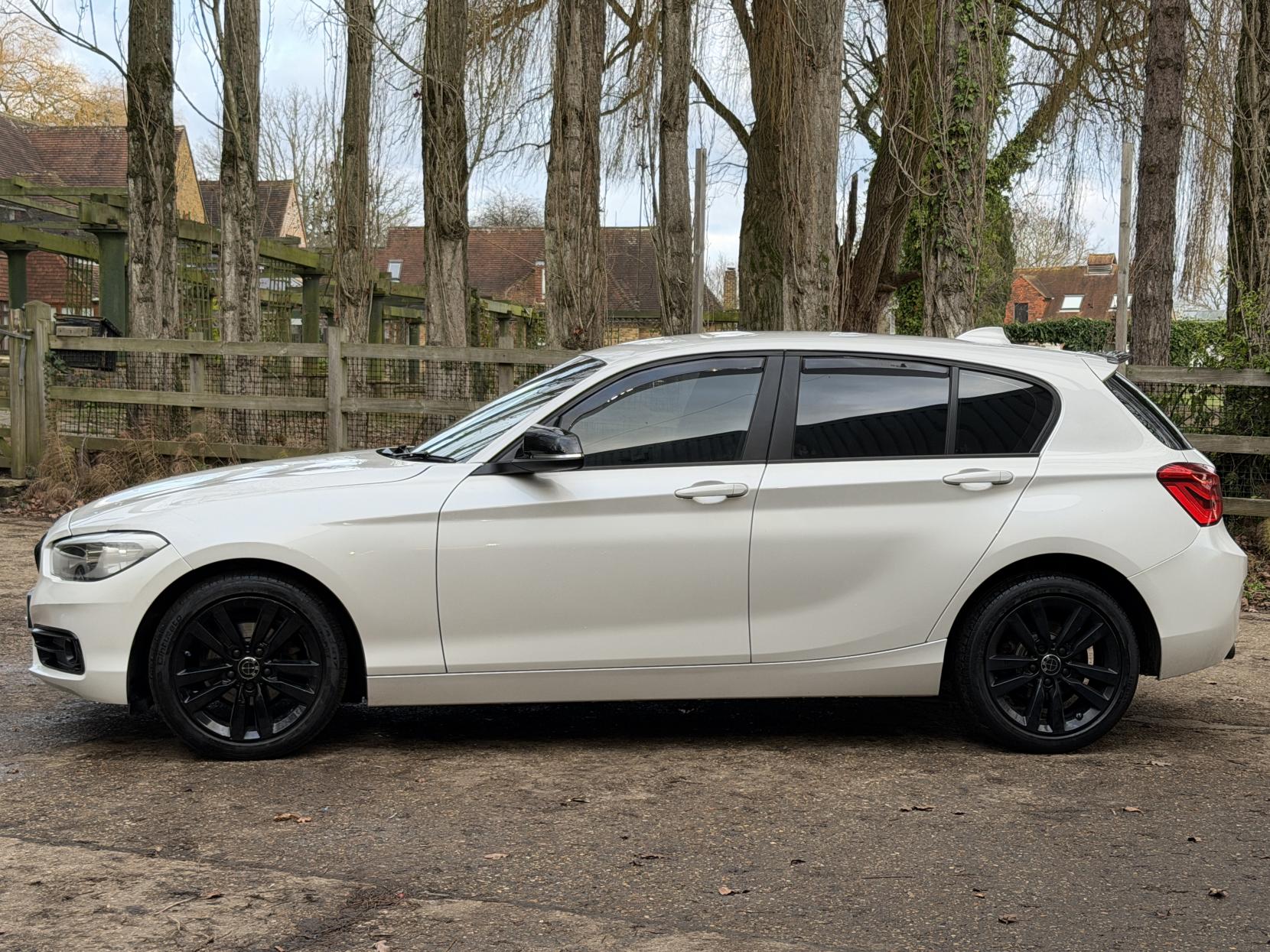 BMW 1 Series 1.5 118i Sport Hatchback 5dr Petrol Auto Euro 6 (s/s) (136 ps)