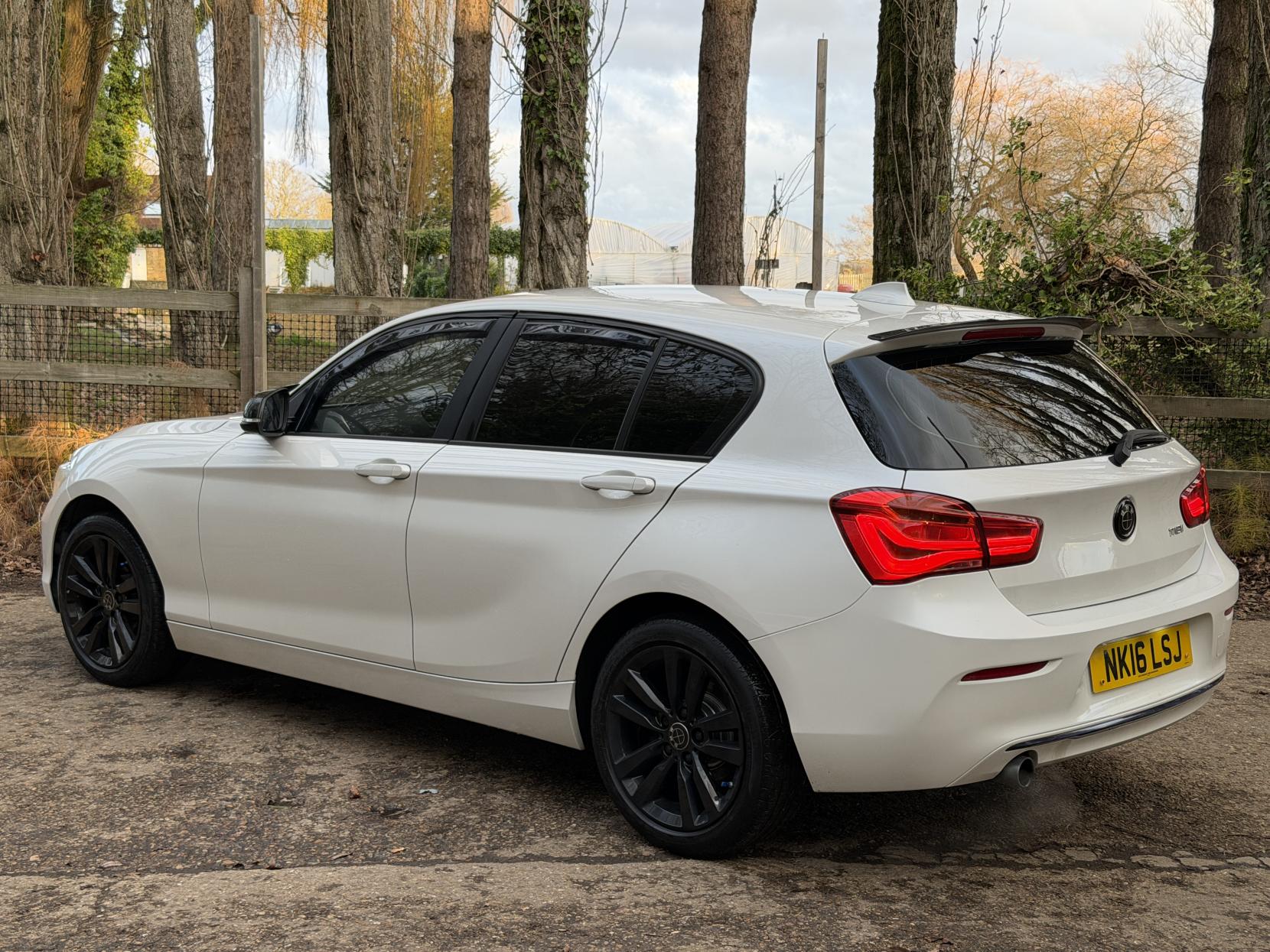 BMW 1 Series 1.5 118i Sport Hatchback 5dr Petrol Auto Euro 6 (s/s) (136 ps)