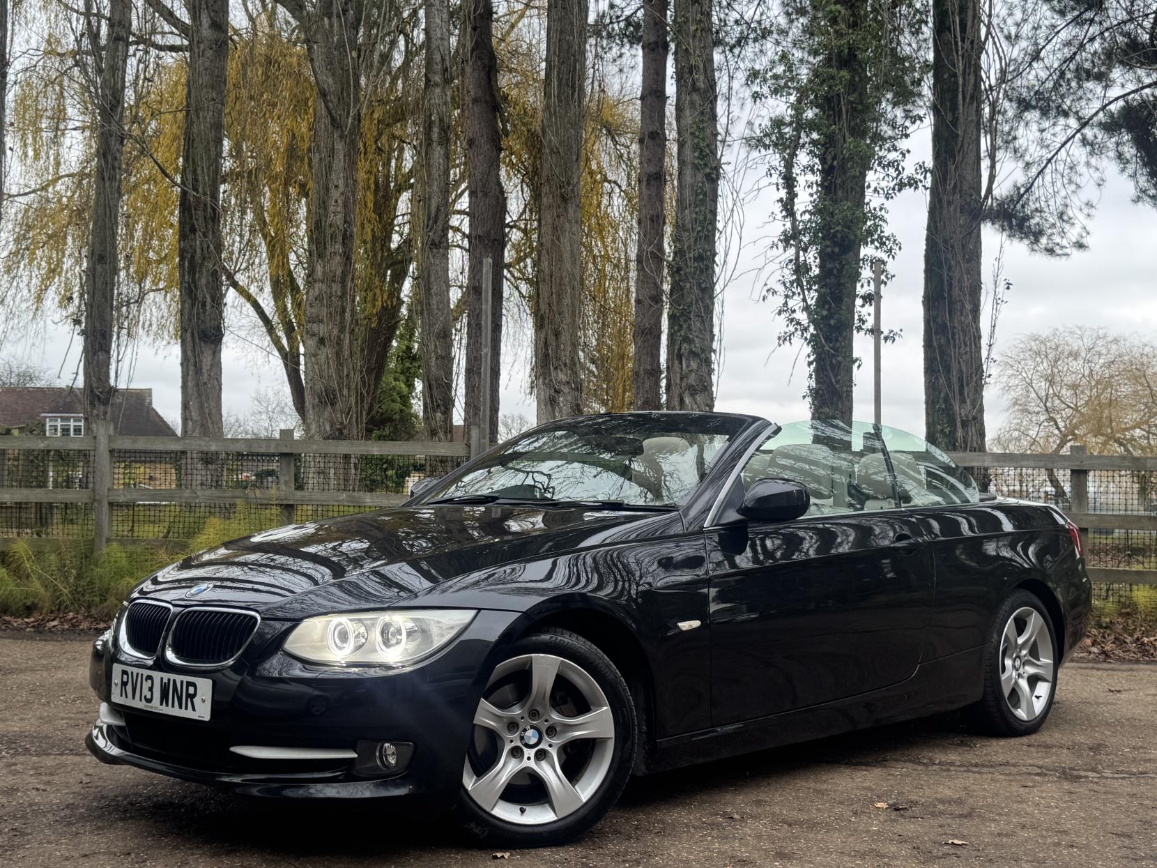 BMW 3 Series 2.0 320i SE Convertible 2dr Petrol Auto Euro 5 (170 ps)