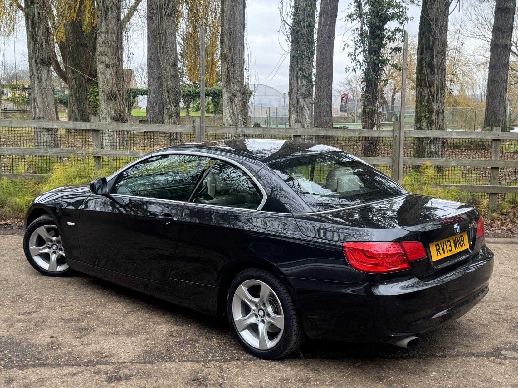 BMW 3 Series 2.0 320i SE Convertible 2dr Petrol Auto Euro 5 (170 ps)