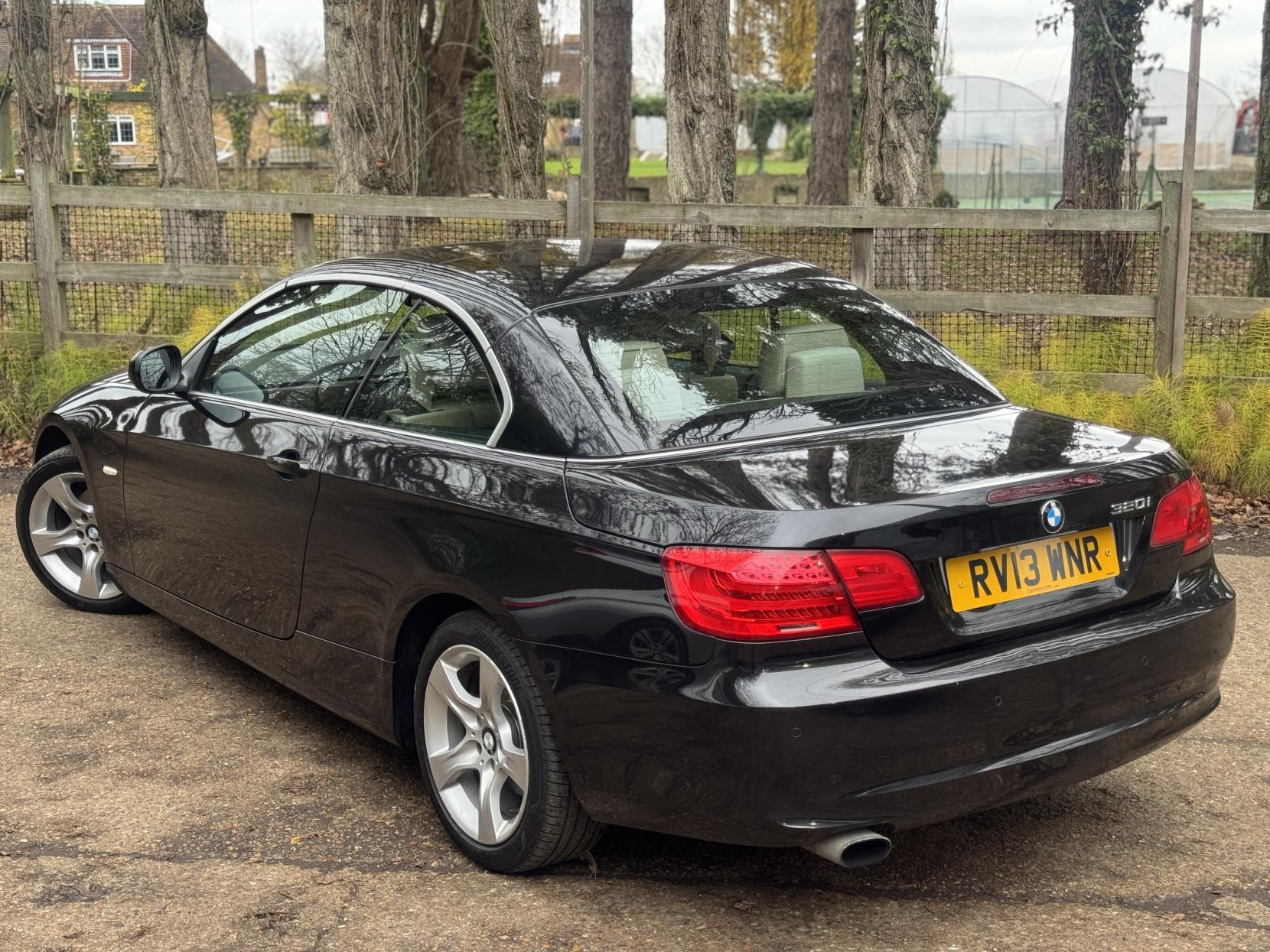 BMW 3 Series 2.0 320i SE Convertible 2dr Petrol Auto Euro 5 (170 ps)