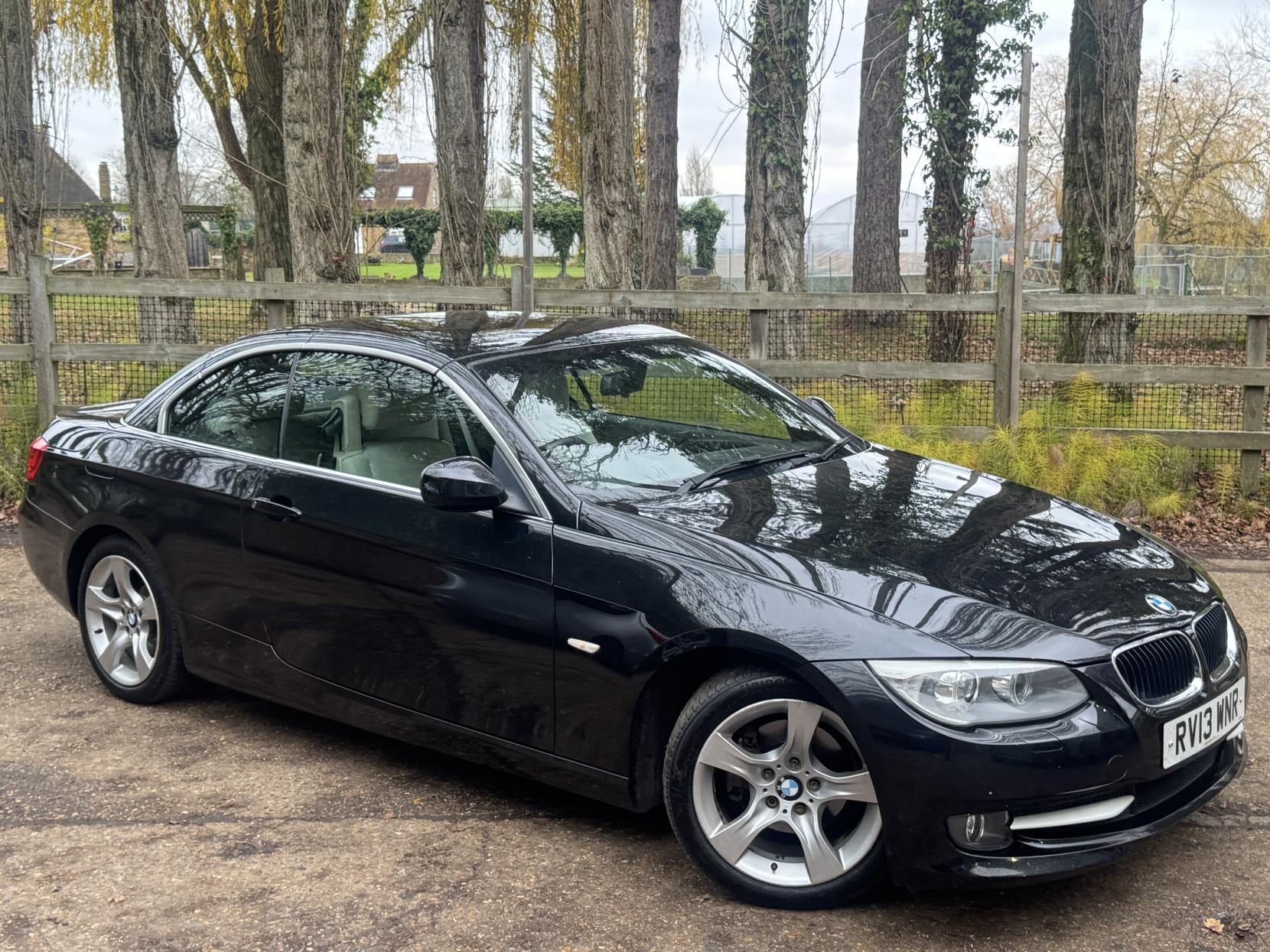 BMW 3 Series 2.0 320i SE Convertible 2dr Petrol Auto Euro 5 (170 ps)