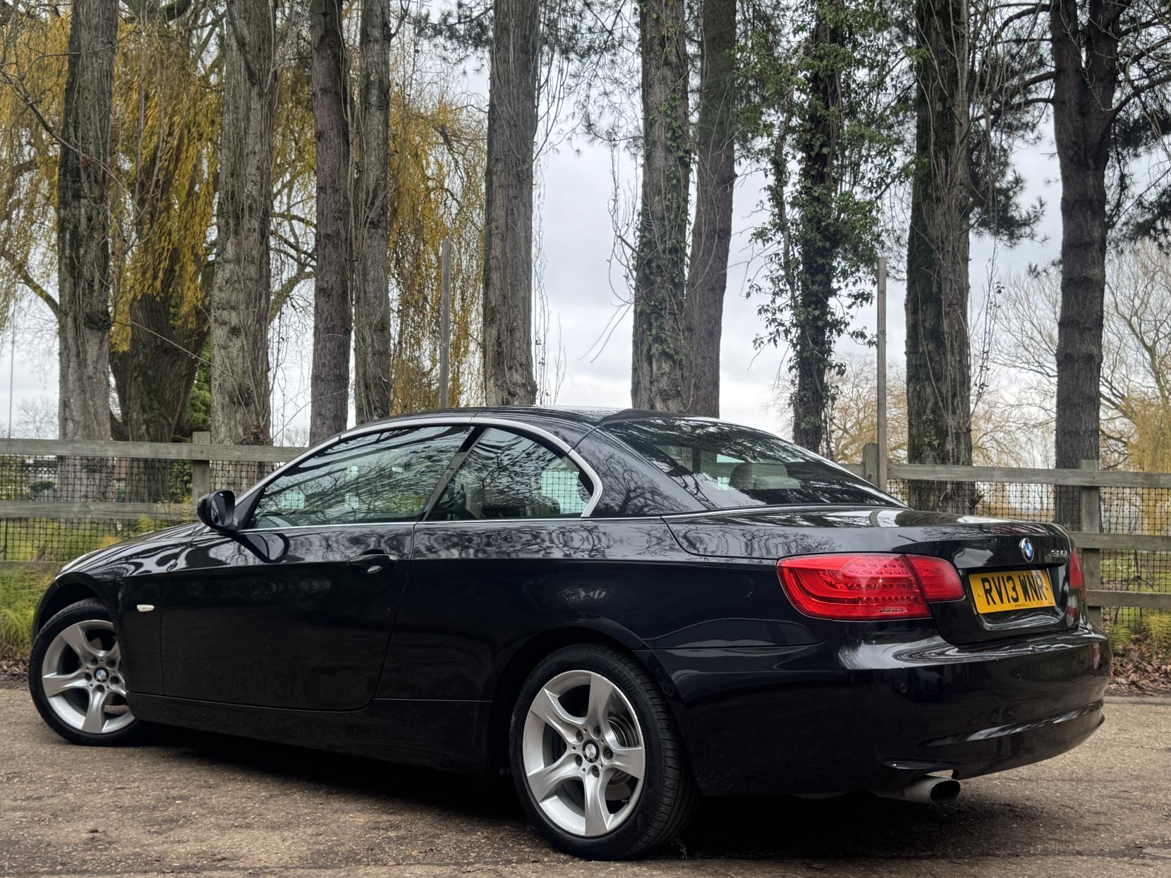 BMW 3 Series 2.0 320i SE Convertible 2dr Petrol Auto Euro 5 (170 ps)