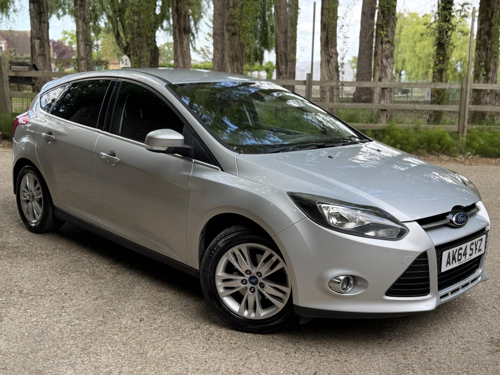Ford Focus 1.0T EcoBoost Titanium Navigator Hatchback 5dr Petrol Manual Euro 5 (s/s) (125 ps)