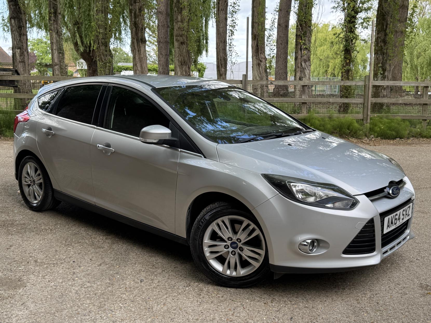 Ford Focus 1.0T EcoBoost Titanium Navigator Hatchback 5dr Petrol Manual Euro 5 (s/s) (125 ps)