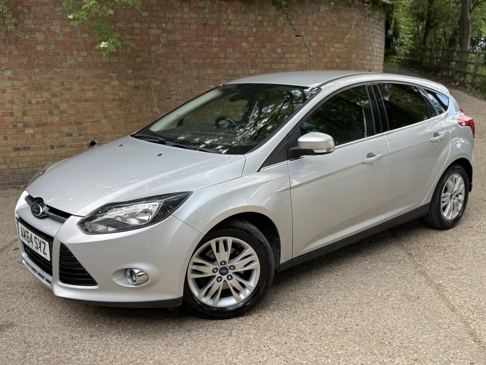 Ford Focus 1.0T EcoBoost Titanium Navigator Hatchback 5dr Petrol Manual Euro 5 (s/s) (125 ps)