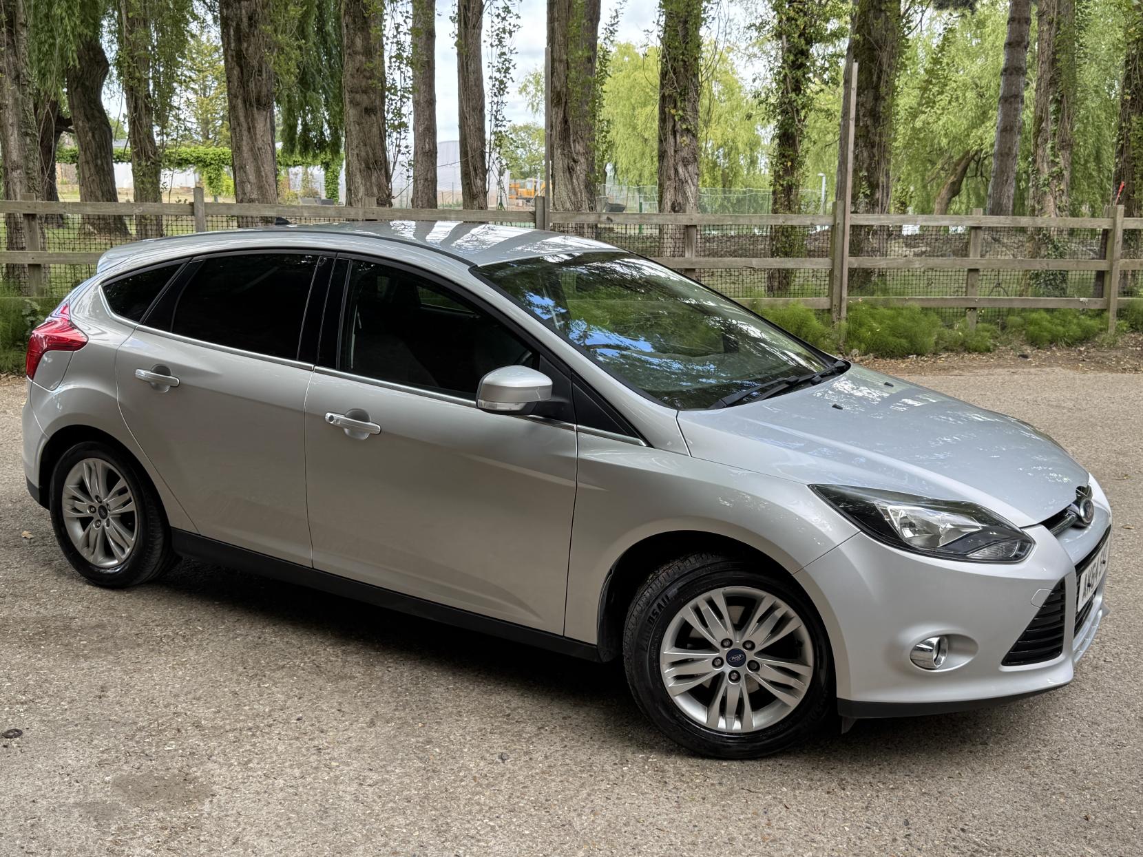 Ford Focus 1.0T EcoBoost Titanium Navigator Hatchback 5dr Petrol Manual Euro 5 (s/s) (125 ps)
