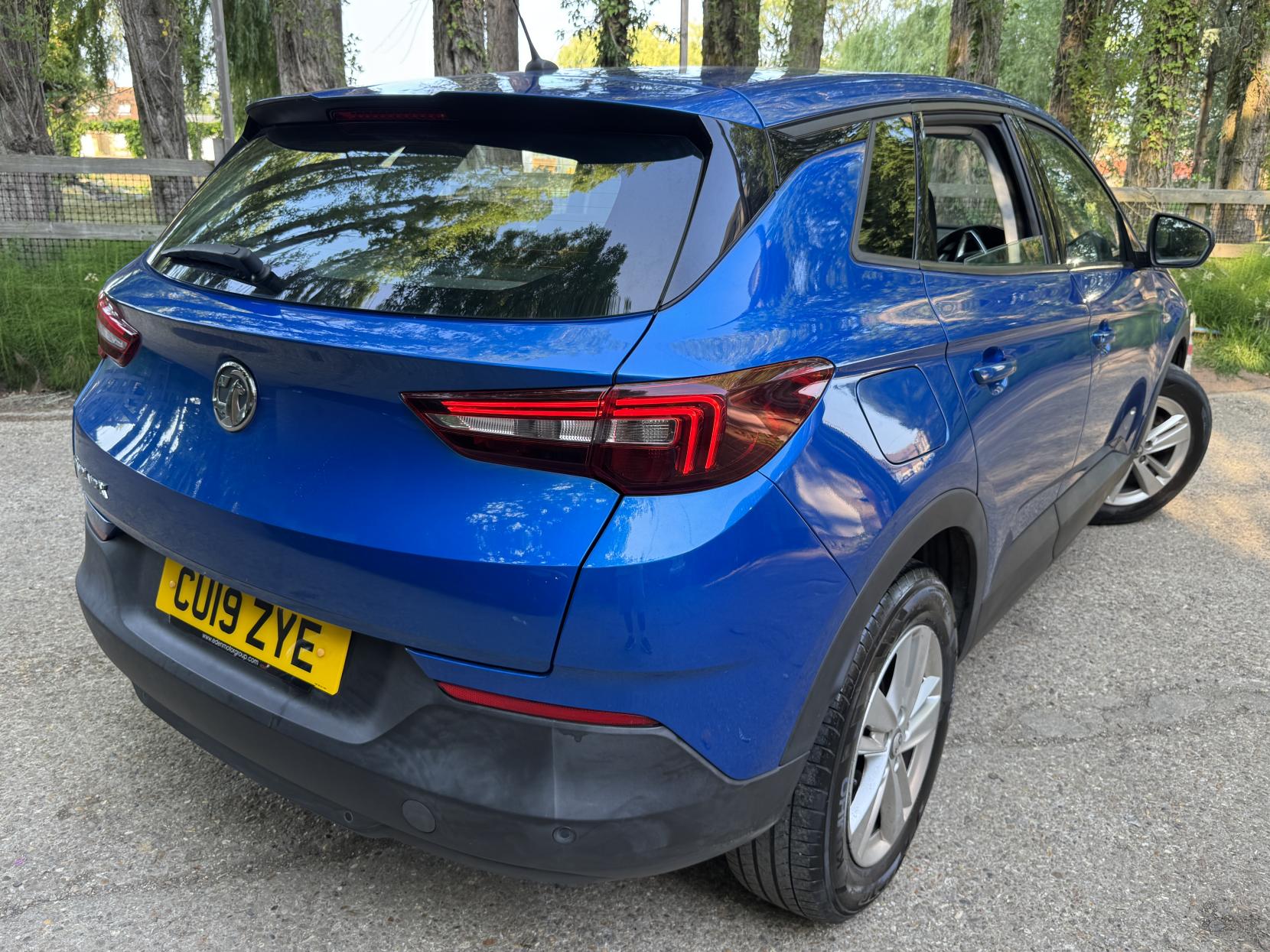 Vauxhall Grandland X 1.2 Turbo GPF SE SUV 5dr Petrol Manual Euro 6 (s/s) (130 ps)