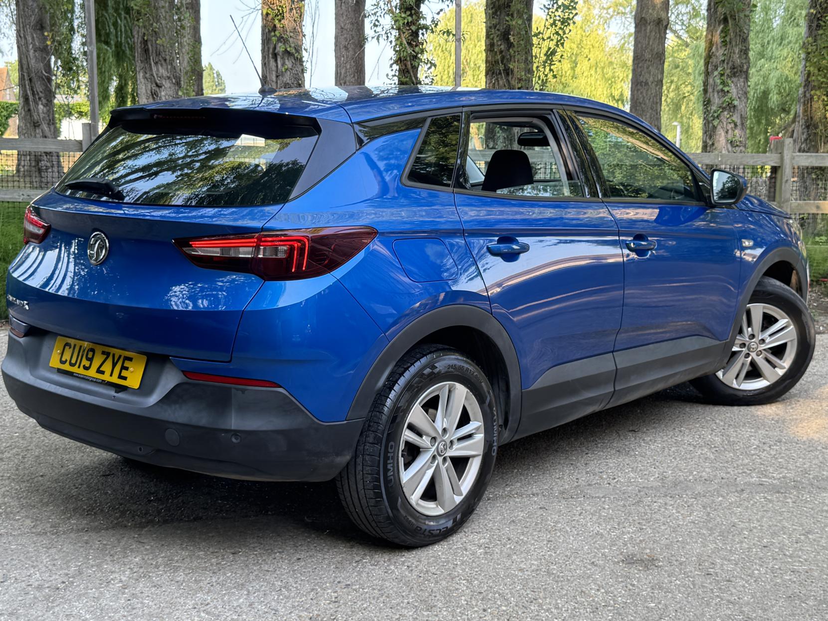 Vauxhall Grandland X 1.2 Turbo GPF SE SUV 5dr Petrol Manual Euro 6 (s/s) (130 ps)