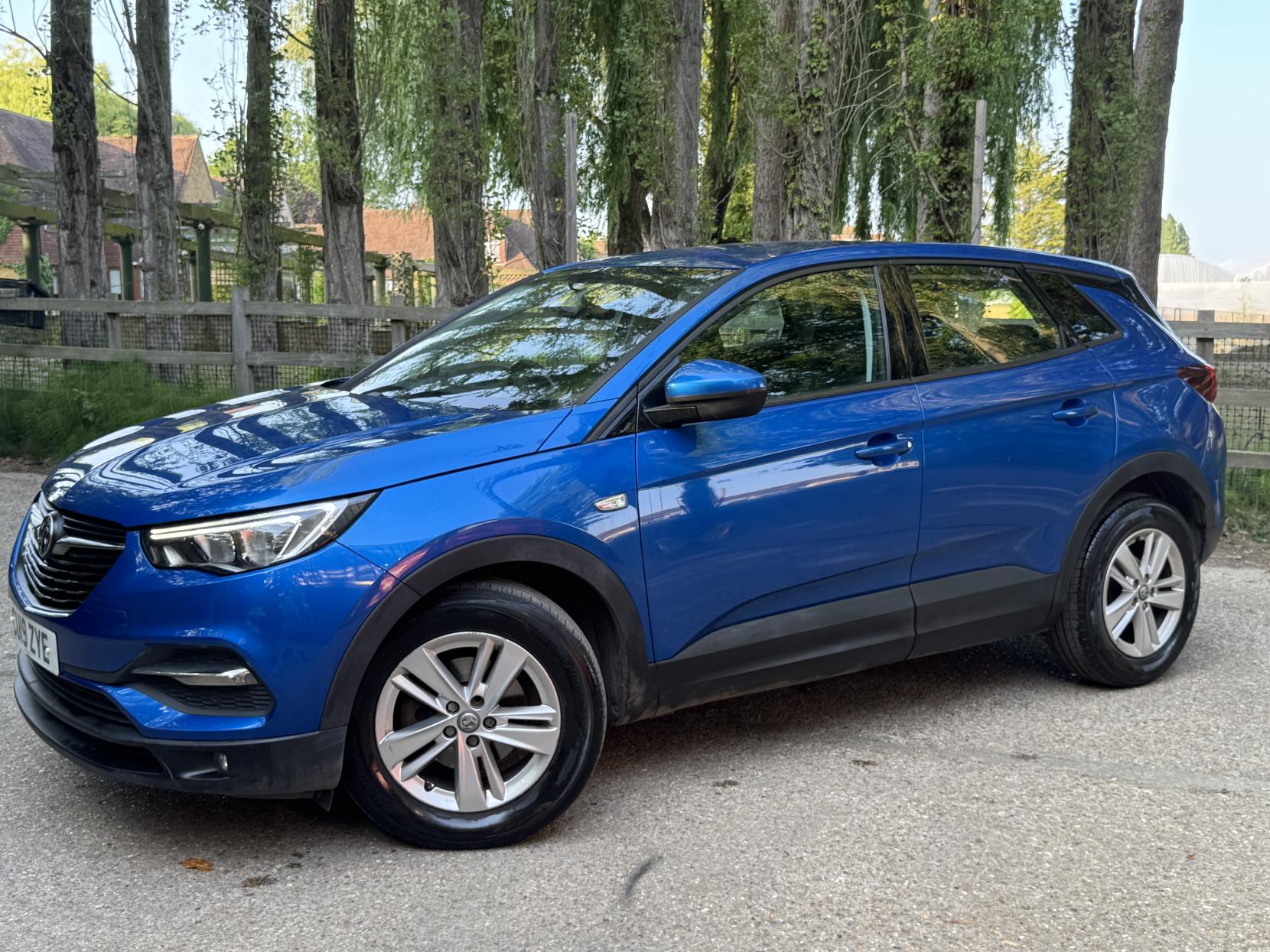 Vauxhall Grandland X 1.2 Turbo GPF SE SUV 5dr Petrol Manual Euro 6 (s/s) (130 ps)