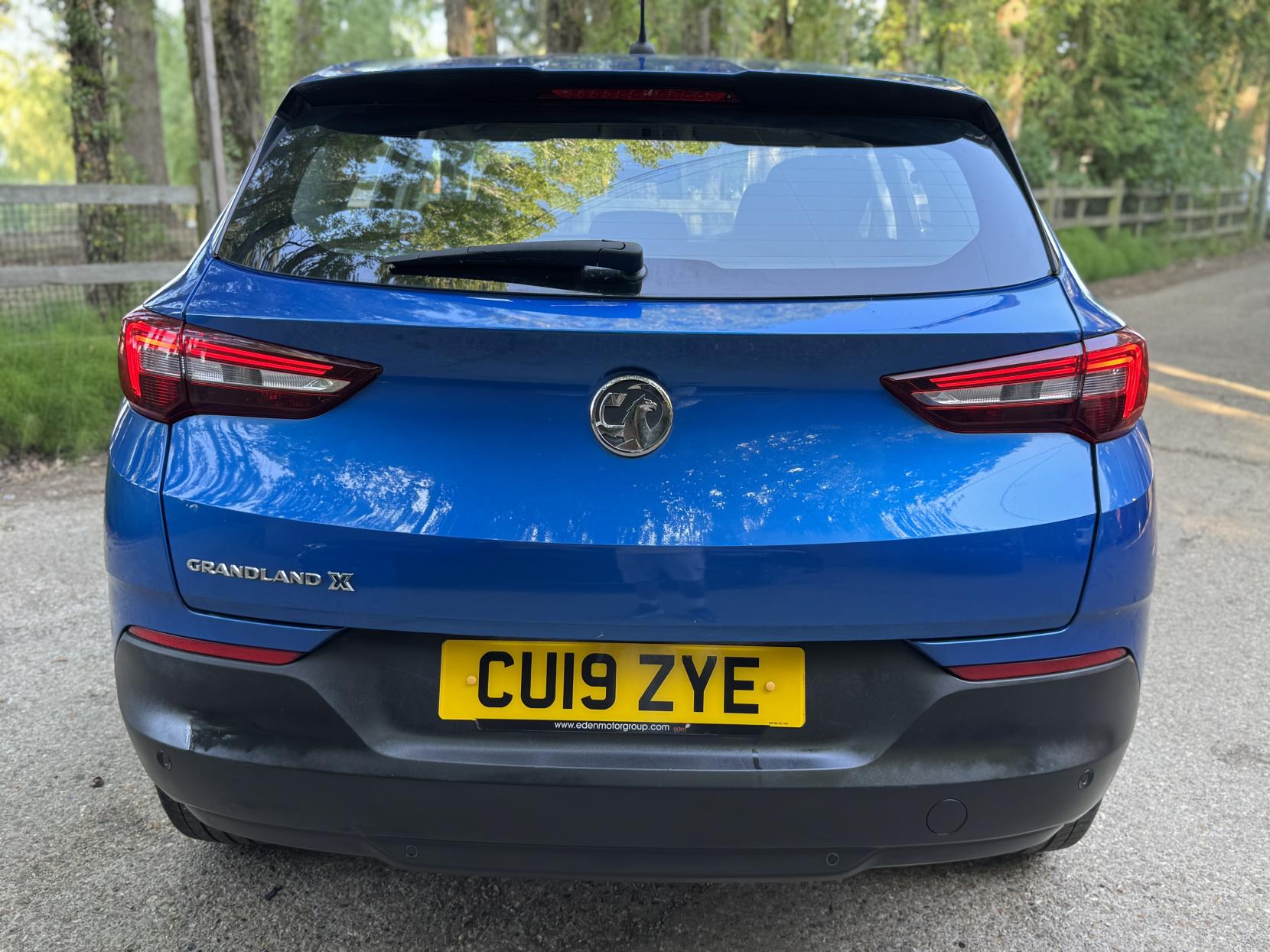Vauxhall Grandland X 1.2 Turbo GPF SE SUV 5dr Petrol Manual Euro 6 (s/s) (130 ps)